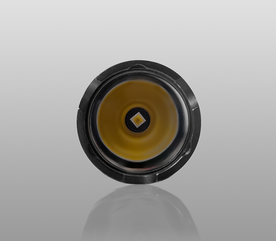 Armytek Dobermann Pro XHP35 HI White