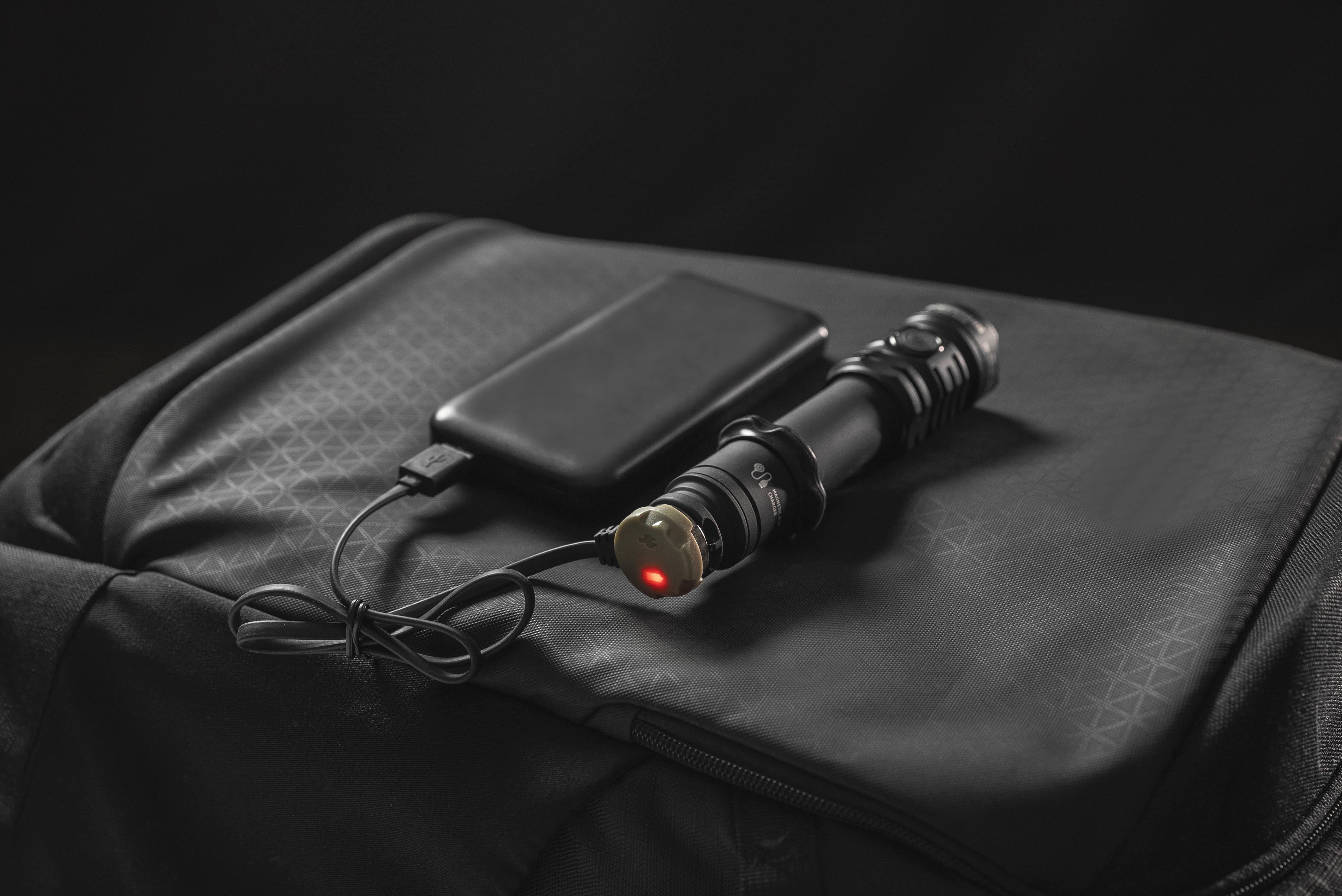 Armytek Dobermann Pro Max Magnet USB PCB  White